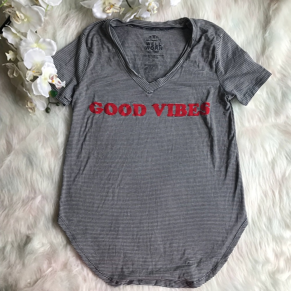 Good Vibes Striped Graphic Tee V Neck Medium